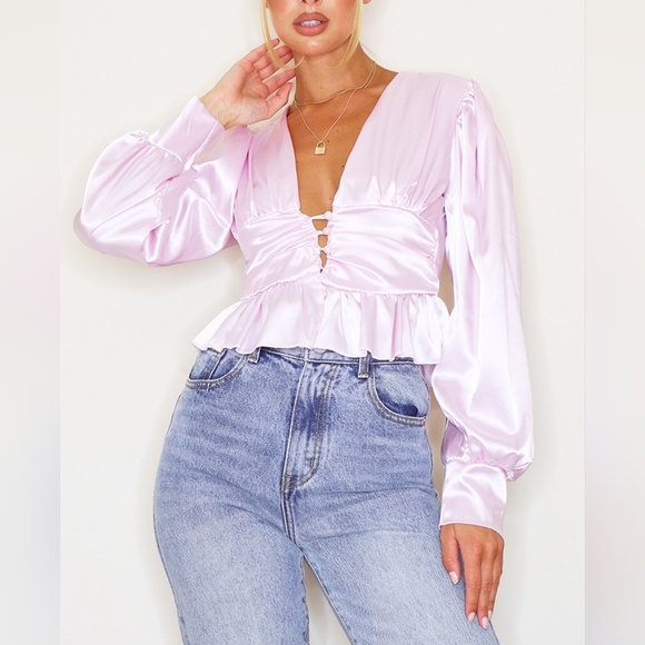 NWT prettylittlethings Lilac Satin Ruched Button Waist Blouse Size 10 - Picture 1 of 4